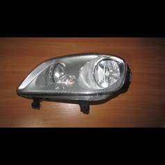 Фара Фольксваген Туран (Volkswagen Touran) / Фольксваген Кадди 3 (Volkswagen Caddy 3)