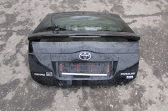 Крышка багажника Тойота Приус / Toyota Prius NHW20