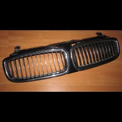 Решетка радиатора БМВ Е65 Е66 / BMW E65 E66 Дорестайлинг