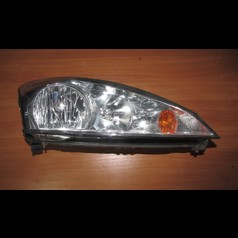 Фара Форд Фокус 1 / Ford Focus 1 Рестайлинг
